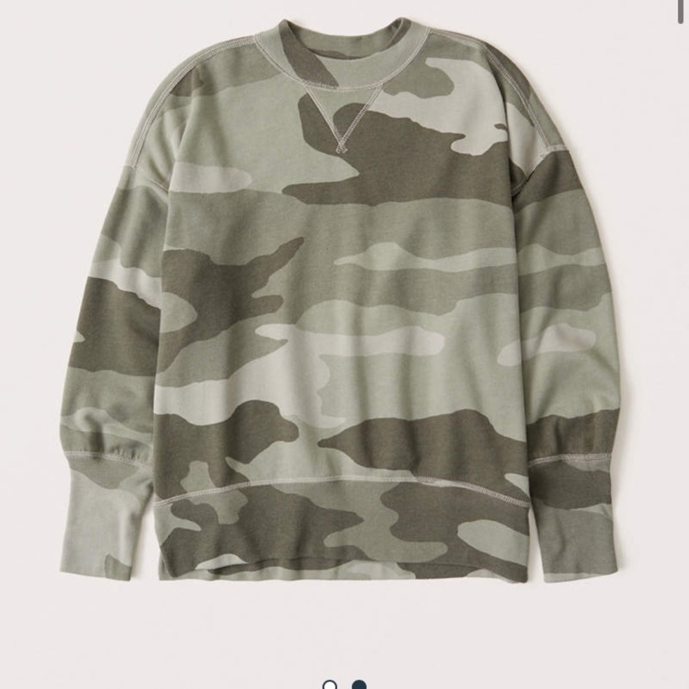Abercrombie sister Studio Camo Sweatshirt